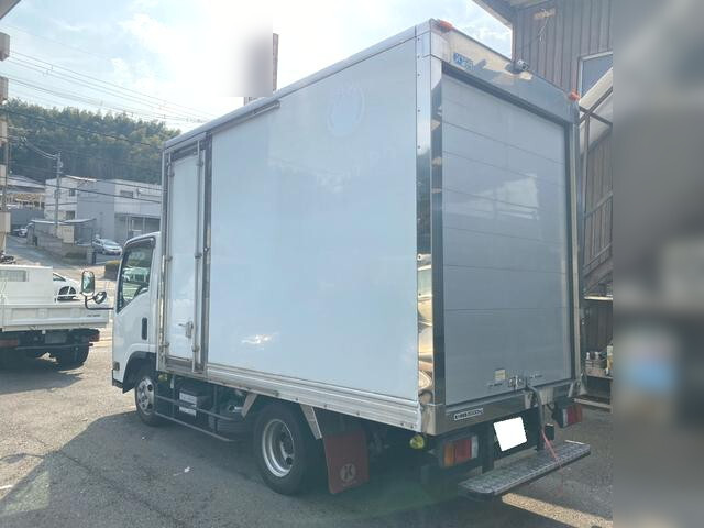 いすゞエルフパネルバン小型（2t・3t）[写真08]