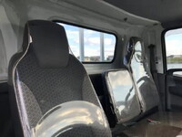 いすゞエルフ平ボディ小型（2t・3t）[写真14]