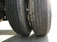 いすゞエルフ平ボディ小型（2t・3t）[写真17]