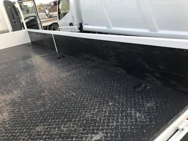 いすゞエルフ平ボディ小型（2t・3t）[写真38]