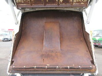 日野デュトロパッカー車（塵芥車）小型（2t・3t）[写真14]