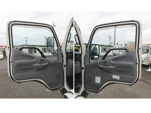 日野デュトロパッカー車（塵芥車）小型（2t・3t）[写真33]