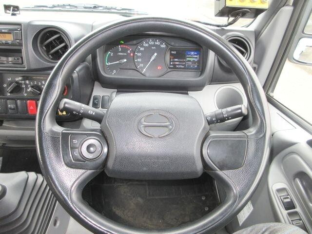 日野デュトロパッカー車（塵芥車）小型（2t・3t）[写真39]