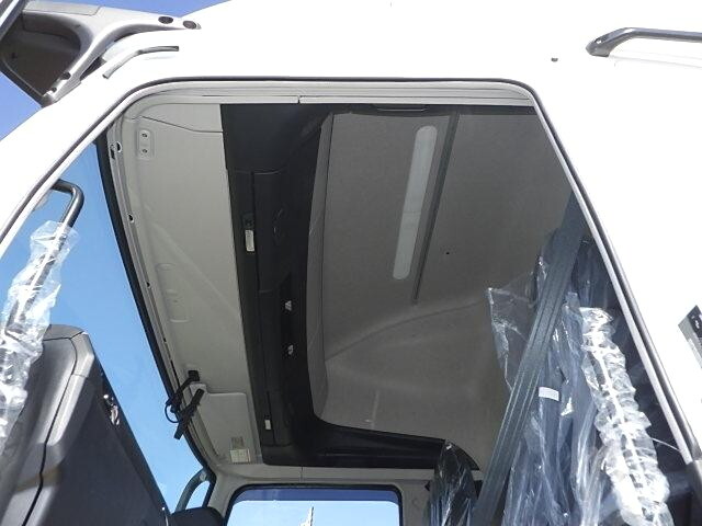 三菱ふそうスーパーグレートトレーラーヘッド（トラクターヘッド）大型（10t）[写真22]