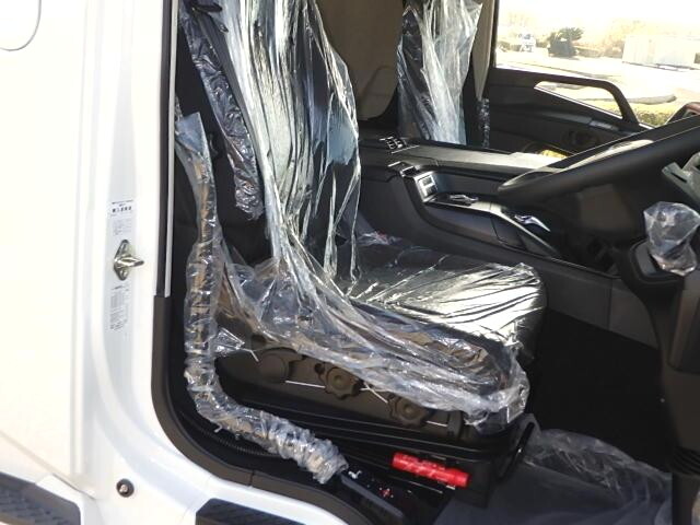 三菱ふそうスーパーグレートトレーラーヘッド（トラクターヘッド）大型（10t）[写真25]