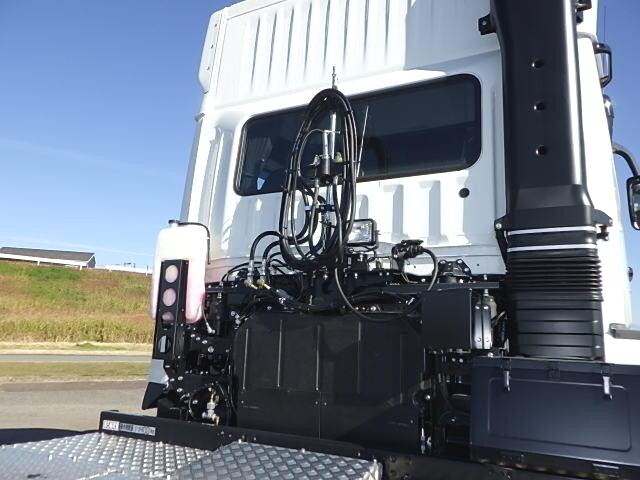 三菱ふそうスーパーグレートトレーラーヘッド（トラクターヘッド）大型（10t）[写真06]