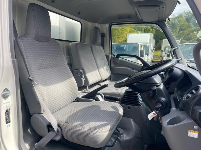 日野デュトロ冷凍車（冷蔵車）小型（2t・3t）[写真19]