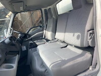 日野デュトロ冷凍車（冷蔵車）小型（2t・3t）[写真21]