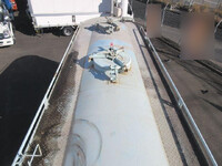 いすゞギガバルク車（粉粒体運搬車）大型（10t）[写真14]