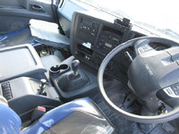 いすゞギガバルク車（粉粒体運搬車）大型（10t）[写真32]