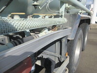 いすゞギガバルク車（粉粒体運搬車）大型（10t）[写真37]