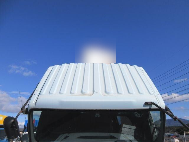 いすゞギガバルク車（粉粒体運搬車）大型（10t）[写真04]