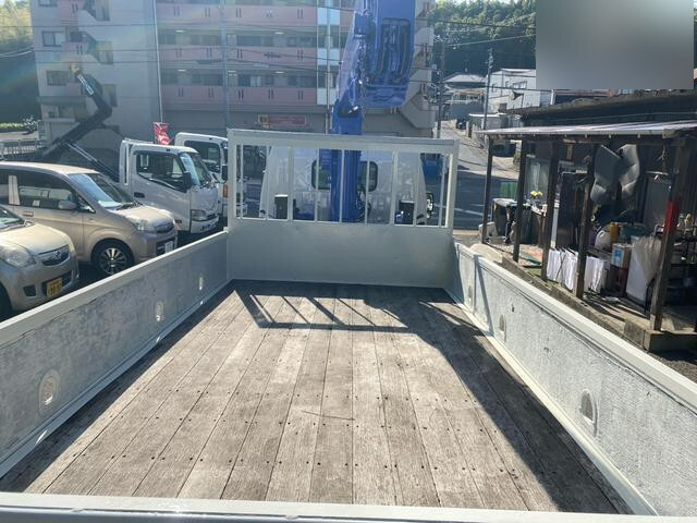 日野デュトロクレーン4段小型（2t・3t）[写真10]