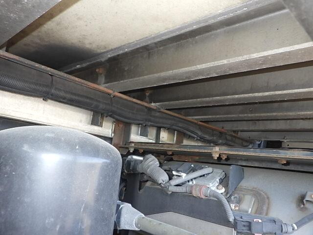 いすゞギガ冷凍車（冷蔵車）大型（10t）[写真13]