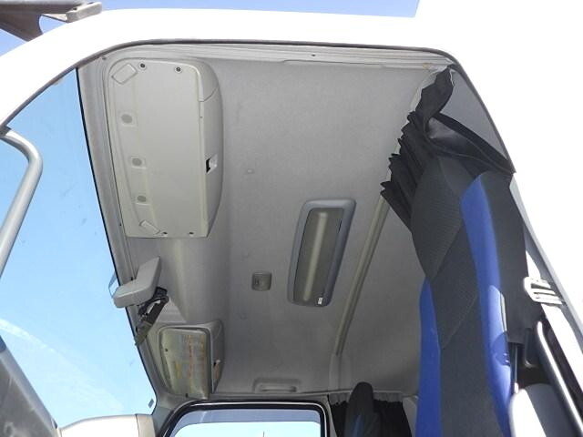 いすゞギガ冷凍車（冷蔵車）大型（10t）[写真22]