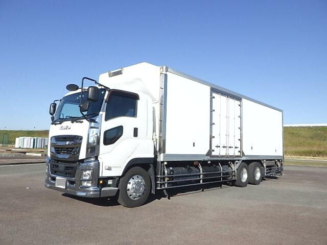 いすゞギガ冷凍車（冷蔵車）大型（10t）[写真03]