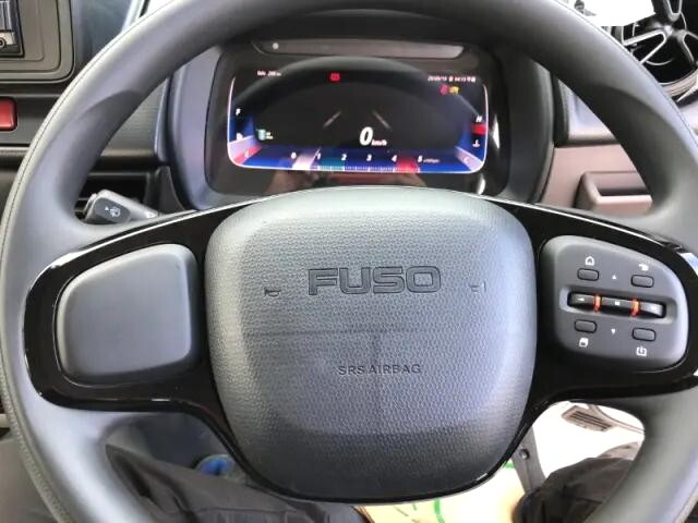 三菱ふそうキャンターダンプ小型（2t・3t）[写真11]