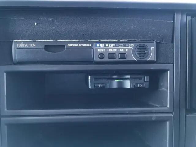 三菱ふそうファイターアルミブロック中型（4t）[写真13]