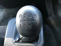 三菱ふそうファイターアルミブロック中型（4t）[写真10]