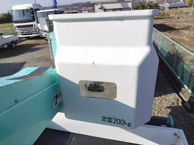 いすゞエルフ高所作業車小型（2t・3t）[写真15]