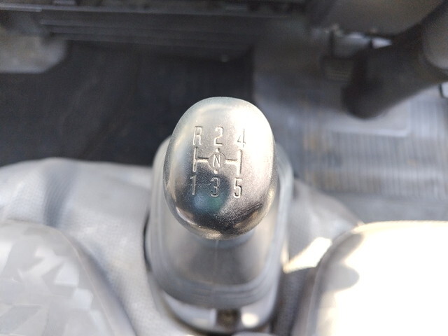 いすゞエルフ高所作業車小型（2t・3t）[写真31]