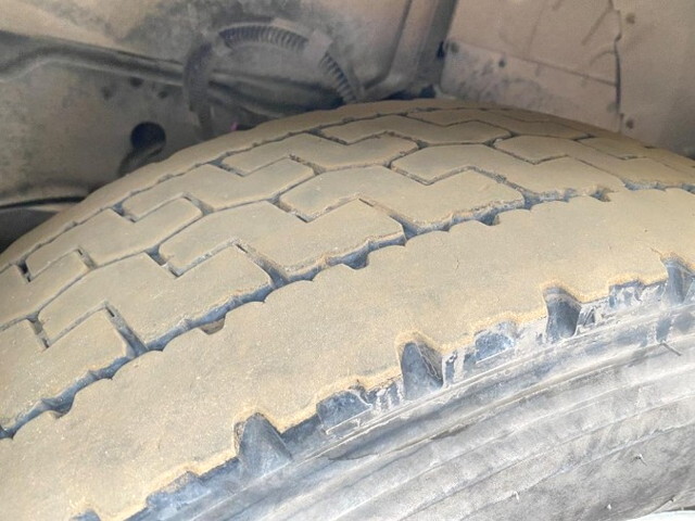 UDトラックスクオンスクラップ運搬車大型（10t）[写真12]