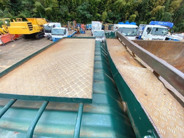 UDトラックスクオンスクラップ運搬車大型（10t）[写真20]