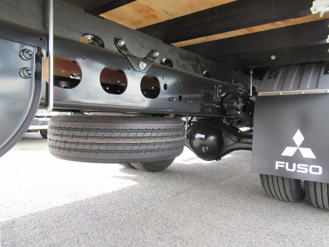 三菱ふそうファイタークレーン4段中型（4t）[写真17]