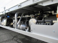 三菱ふそうファイターアルミウイング中型（4t）[写真19]