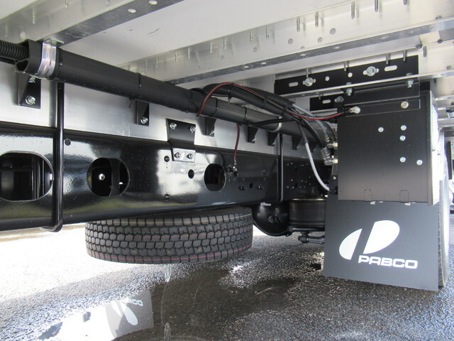 三菱ふそうファイターアルミウイング中型（4t）[写真22]