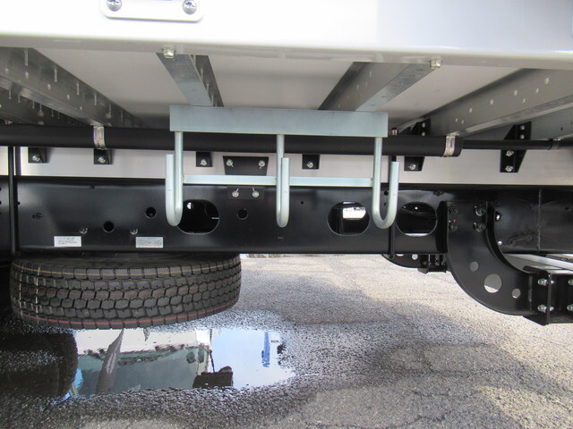 三菱ふそうファイターアルミウイング中型（4t）[写真24]