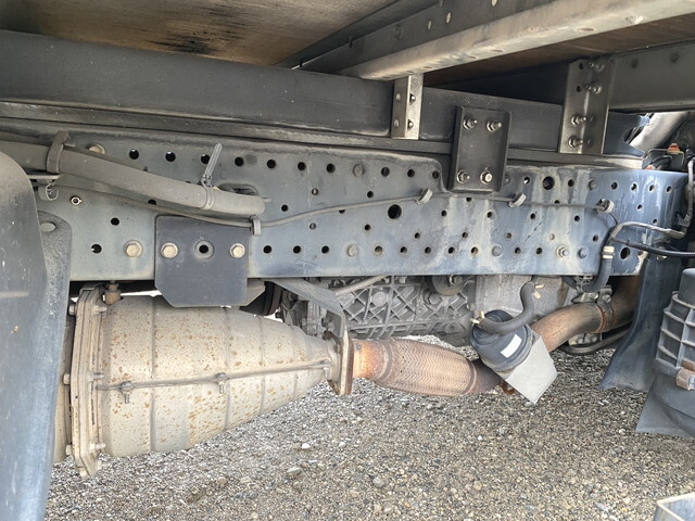 いすゞエルフアルミバン小型（2t・3t）[写真15]