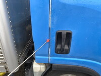 いすゞエルフアルミバン小型（2t・3t）[写真35]