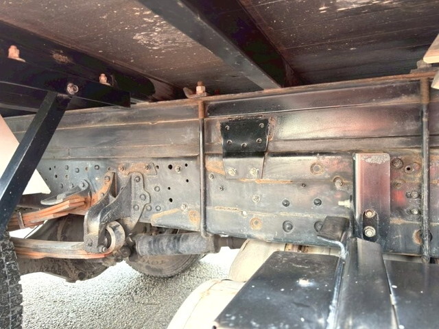 三菱ふそうファイタークレーン3段中型（4t）[写真15]