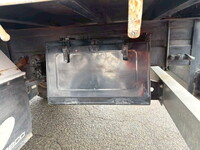 三菱ふそうファイタークレーン3段中型（4t）[写真18]