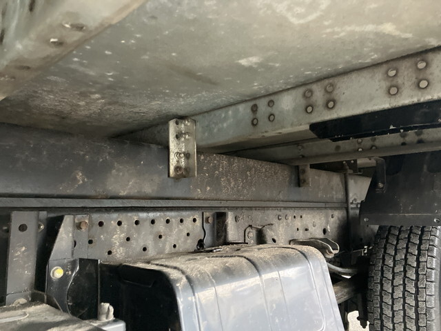 いすゞエルフアルミバン小型（2t・3t）[写真24]