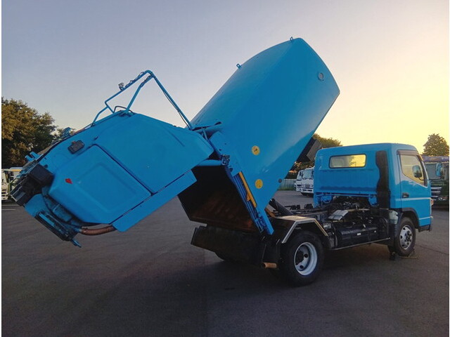 三菱ふそうキャンターパッカー車（塵芥車）小型（2t・3t）[写真10]