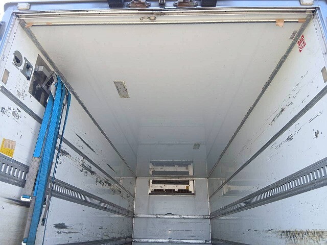 日野レンジャー冷凍車（冷蔵車）中型（4t）[写真10]