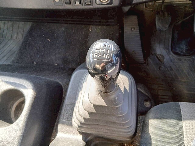 日野レンジャー冷凍車（冷蔵車）中型（4t）[写真29]