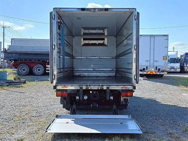 日野レンジャー冷凍車（冷蔵車）中型（4t）[写真07]