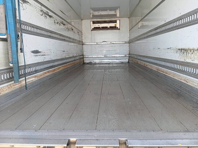 日野レンジャー冷凍車（冷蔵車）中型（4t）[写真09]