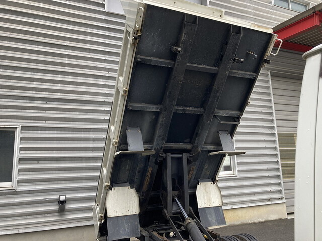いすゞエルフダンプ小型（2t・3t）[写真11]