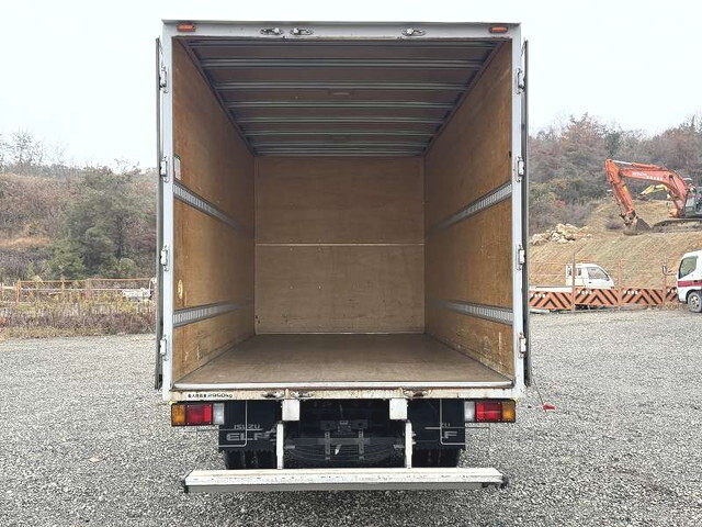 いすゞエルフアルミバン小型（2t・3t）[写真12]