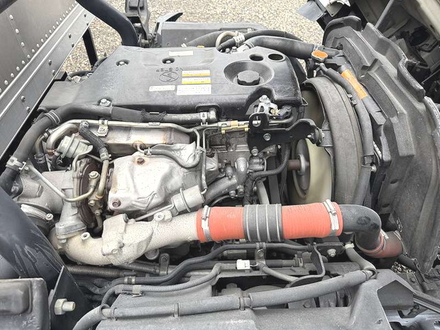 いすゞエルフアルミバン小型（2t・3t）[写真18]