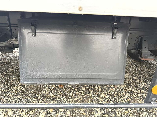 いすゞエルフアルミバン小型（2t・3t）[写真23]