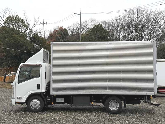 いすゞエルフアルミバン小型（2t・3t）[写真04]