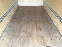 いすゞエルフアルミバン小型（2t・3t）[写真09]