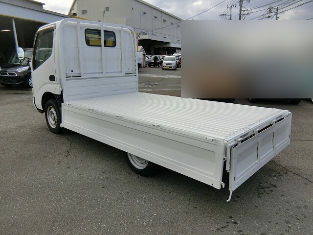 トヨタトヨエース平ボディ小型（2t・3t）[写真11]
