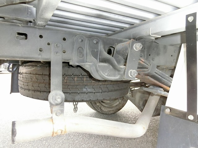 トヨタトヨエース平ボディ小型（2t・3t）[写真16]