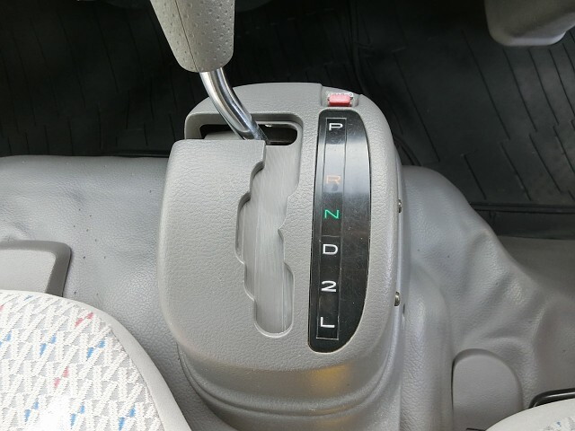 トヨタトヨエース平ボディ小型（2t・3t）[写真20]